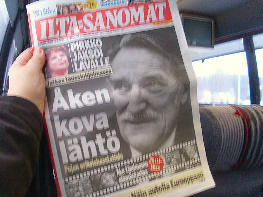 2009 03 05 Nettisanomat Bisquit Nietosten Tonava Matti Vanhanen Aken Kova Lahto Ilta Sanomat Ake Lindman Aidin Syntymapaivana Matti Vanhanen Agentti Paakirjoitus Kuvat Avaruuden Ikkuna Voittajan Seppele